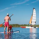 T2 Avec Piscine A Bourg, Proche Plages Du Et Ocean, 4 Pers, Centre-ville - Fr-1-319-454 *