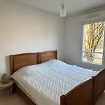 T2 Avec Piscine A Bourg, Proche Plages Du Et Ocean, 4 Pers, Centre-ville - Fr-1-319-454