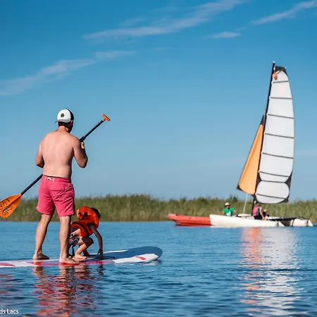 T2 Avec Piscine A Bourg, Proche Plages Du Et Ocean, 4 Pers, Centre-ville - Fr-1-319-454 *